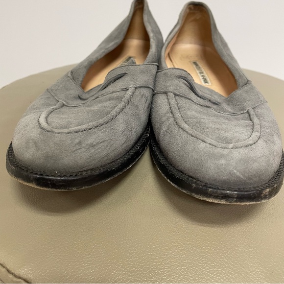 MANOLO BLAHNIK GRAY SUEDE WOMENS LOAFERS SZ 38 - Picture 3 of 7